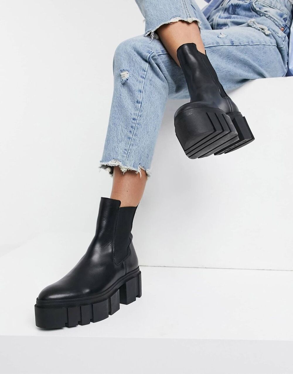 MNG by Mango $150 Leather Chunky Chelsea Ankle Boots Black Womens 39 US 8.5-9 NW